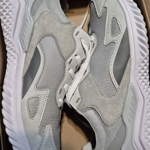 Men's Gray Athletic Shoes